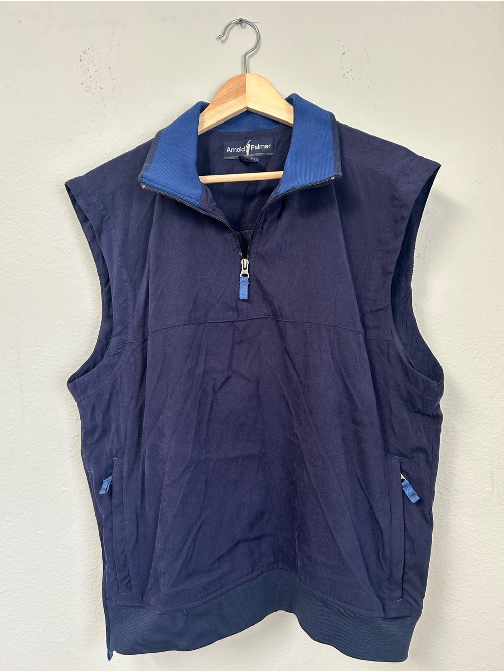 Arnold Palmer Men's Navy Blue Zip-Up Sweater Vest